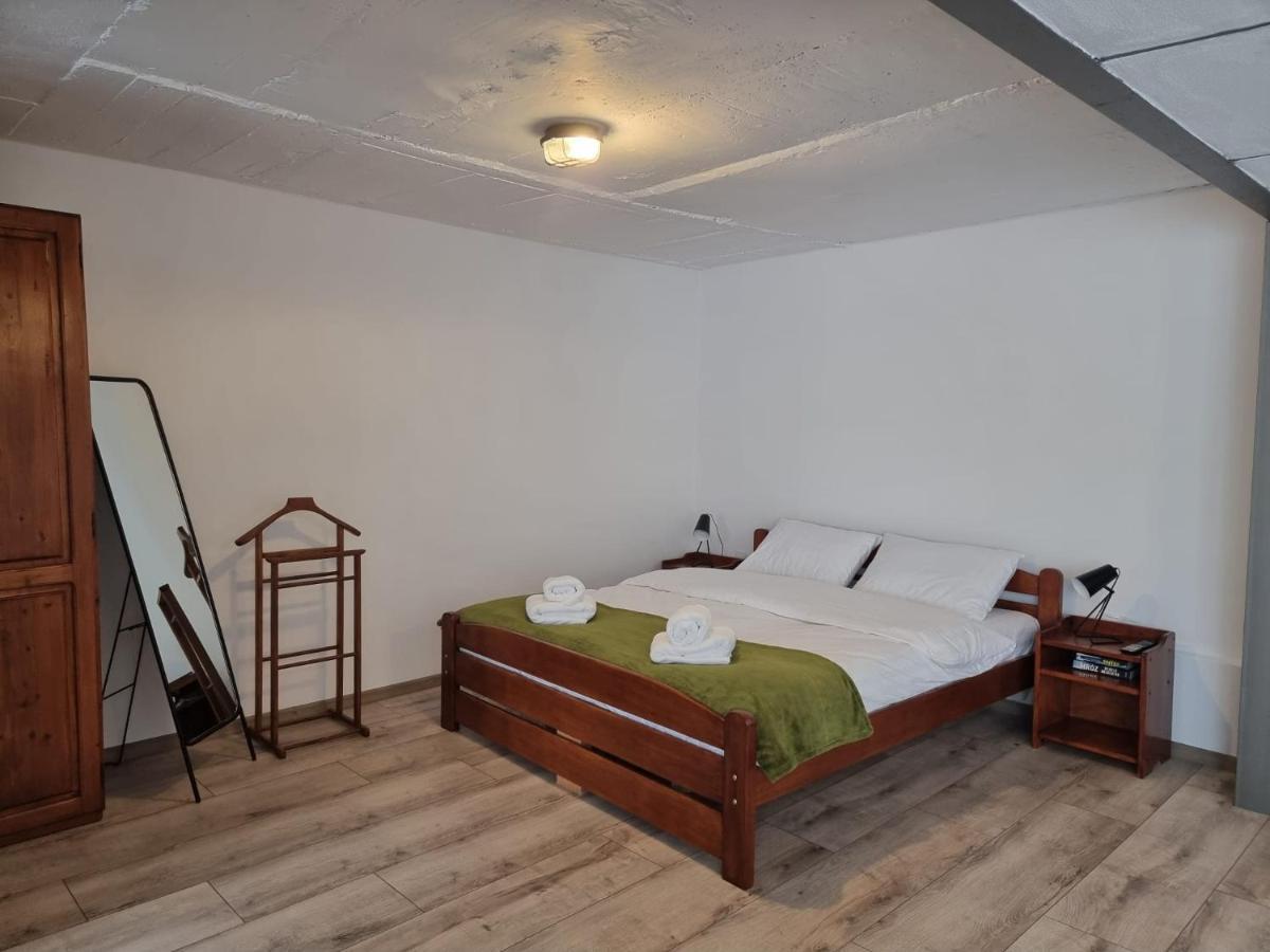 The Cozy Bunker Apartman Nagyszeben Kültér fotó